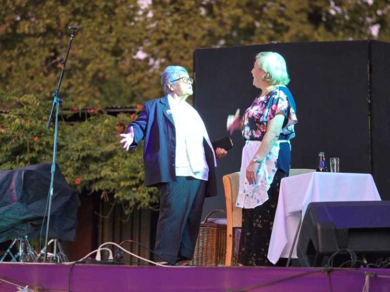 Con la obra “Solteronas”, las Jefas del Teatro conmemoran el Día Internacional de la Mujer en Graneros